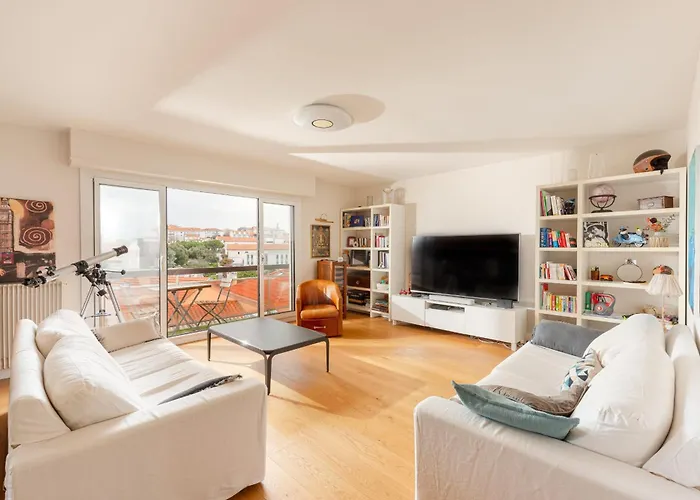 Coastal Escape Keyweek In With Balcony And Parking Apartman Biarritz